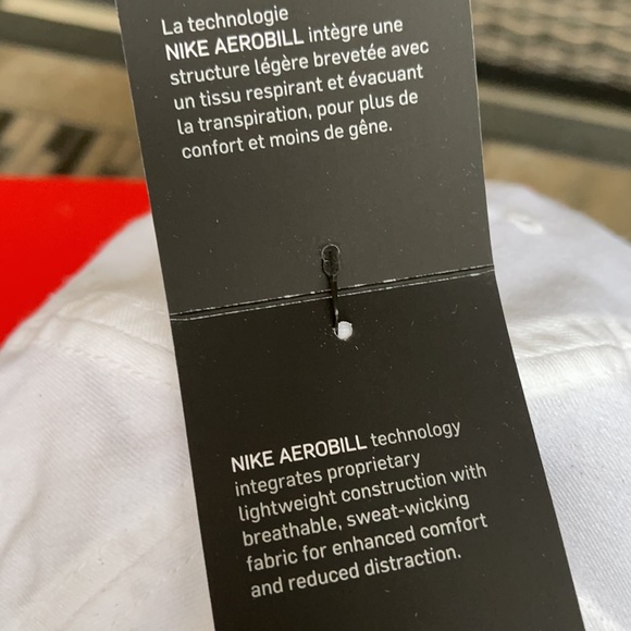 NIKE AEROBILL LIGHTWEIGHT BREATHABLE COMFORT CAP - Picture 6 of 16